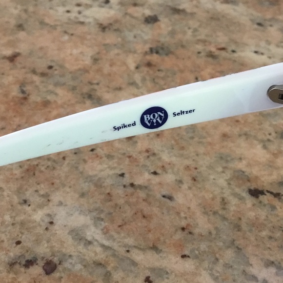 Spiked Seltzer Bon Viv Fruit Cats Eye Sunglasses Set of 2 - Picture 12 of 12